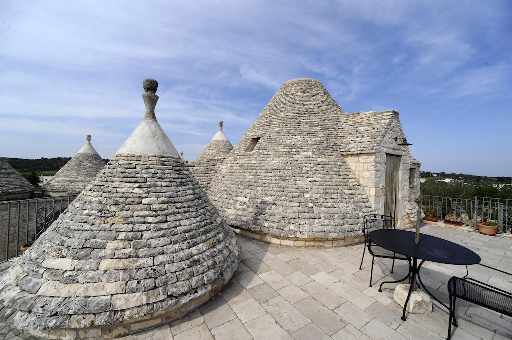 Trullo su 2 Livelli con 3 Camere da Letto